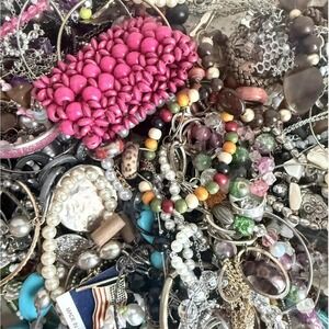 Lot Assorted Jewelry Necklaces Bracelets Earrings Rings Wearable Scrap A